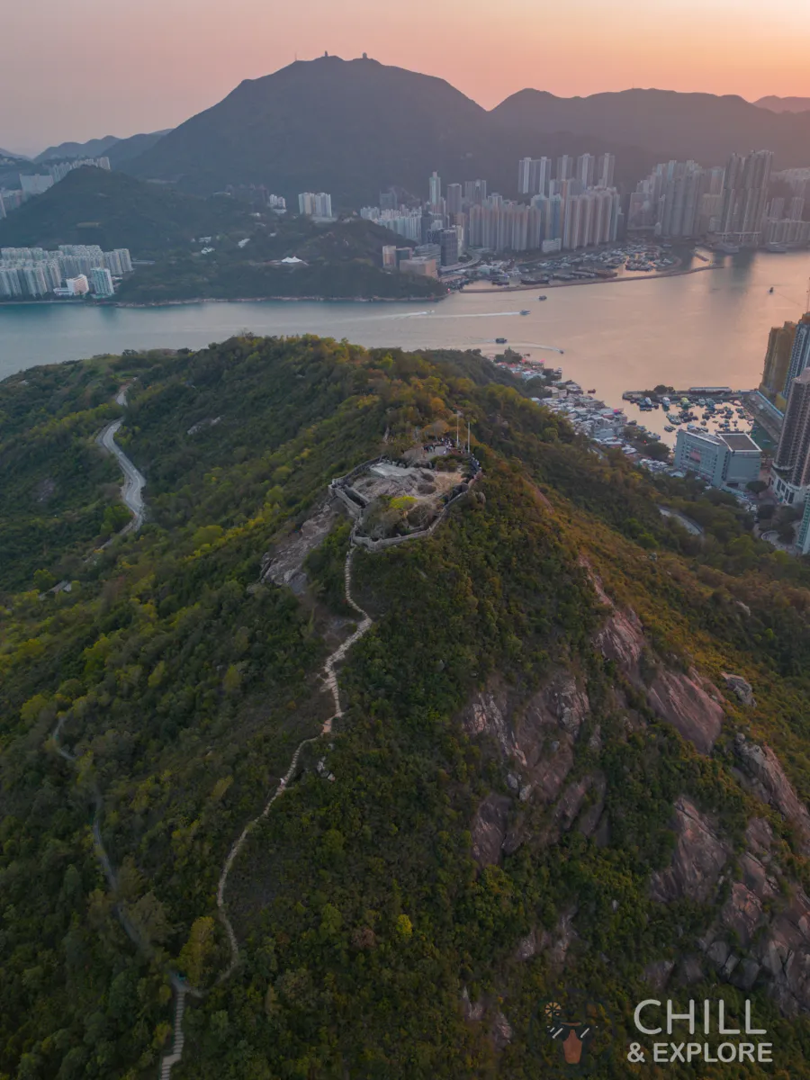Devil's peak hike overlooking hong kong island