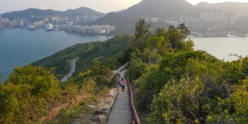 Devil's Peak Hike Hong Kong - Featured Image