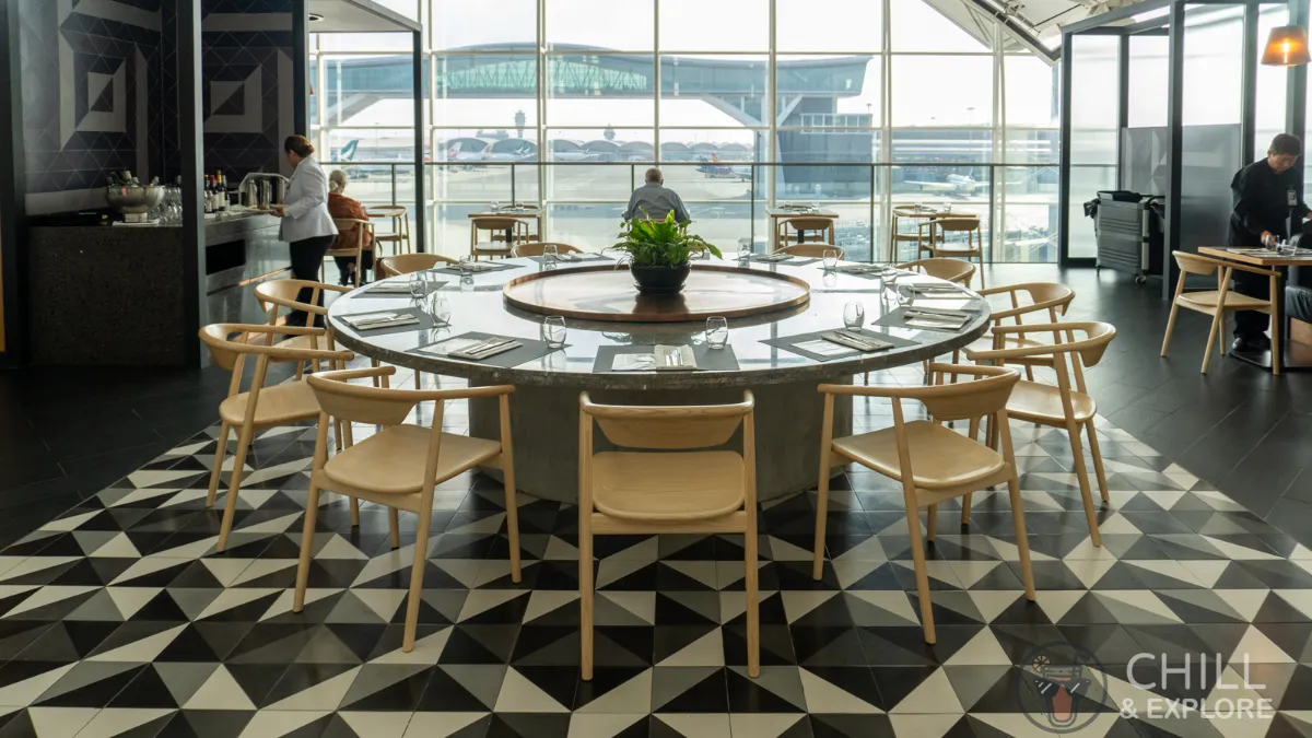 Qantas Hong Kong Lounge dining table
