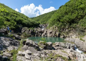 西貢雙鹿石澗