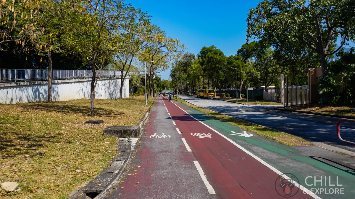 Cycling path to Kiu Ha Road