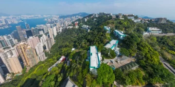 The Victoria Peak Loop